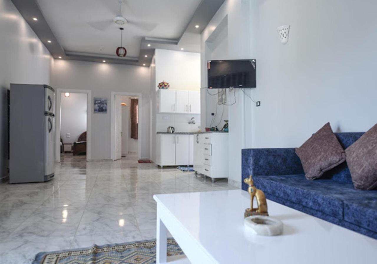 Nefertarie Guest House Luxor Exterior foto