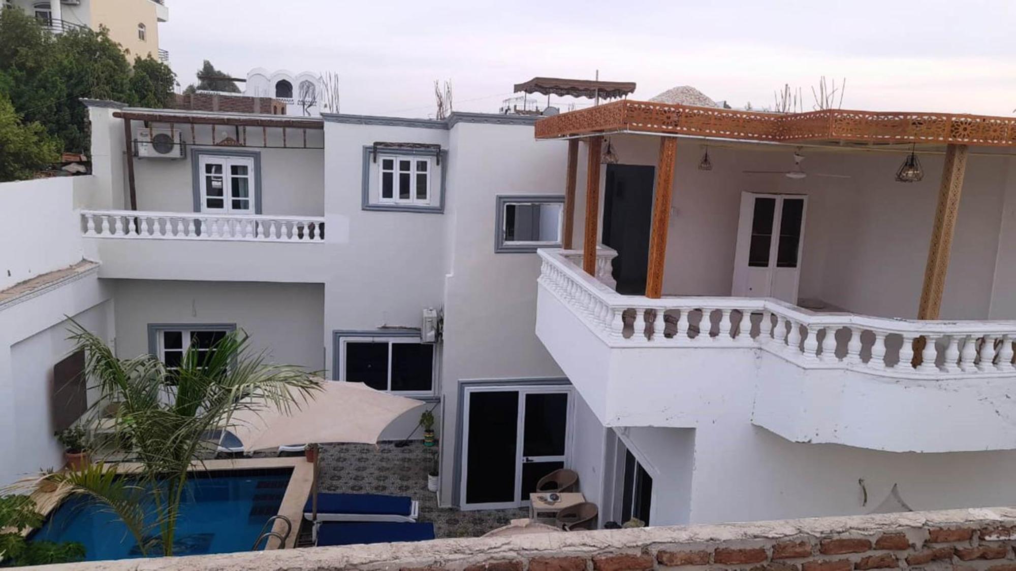 Nefertarie Guest House Luxor Exterior foto
